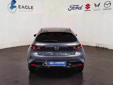 2020-Mazda-3-15-Active-5-dr_7