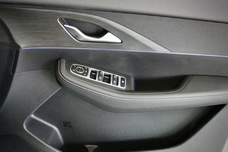 2026-Omoda-C5-15T-Luxury-X_14
