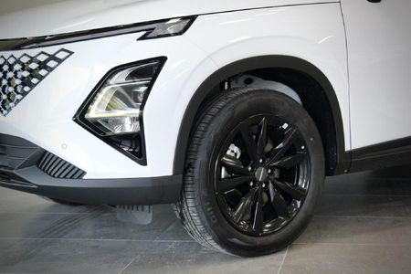 2026-Omoda-C5-15T-Luxury-X_5