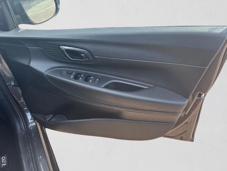 2026-Hyundai-i20-12-Premium_14