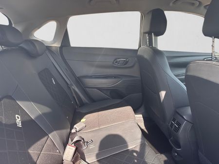 2026-Hyundai-i20-12-Premium_16