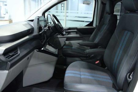 2026-Ford-Tourneo-Custom-20D-Sport-Auto_15