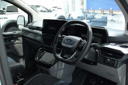 2026-Ford-Tourneo-Custom-20D-Sport-Auto_17