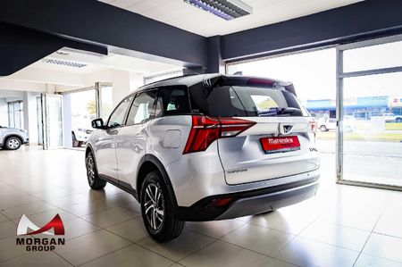 2026-Mahindra-XUV-700-20-AX5-Auto_7