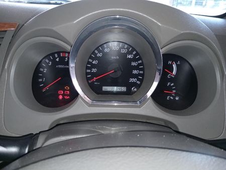 2009-Toyota-Fortuner-30-D-4D-Raised-Body_8
