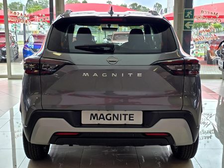 2026-Nissan-Magnite-10-Acenta_11