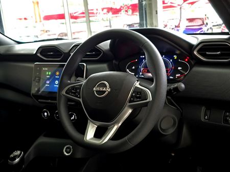 2026-Nissan-Magnite-10-Acenta_12