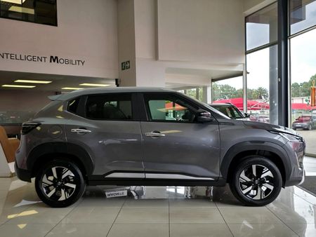 2026-Nissan-Magnite-10-Acenta_4
