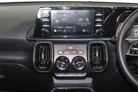 2024-Kia-Sonet-15-LX-Auto_12