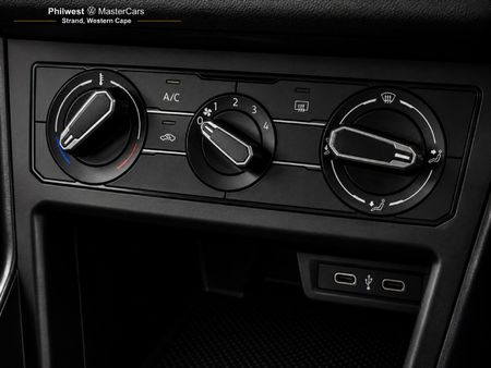 2024-Volkswagen-Polo-10-TSI_14