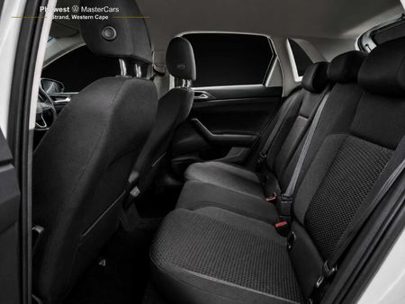2024-Volkswagen-Polo-10-TSI_15