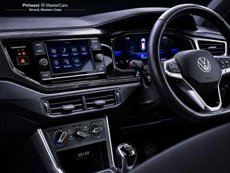 2024-Volkswagen-Polo-10-TSI_19