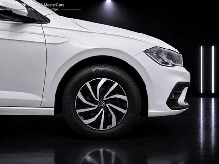 2024-Volkswagen-Polo-10-TSI_22