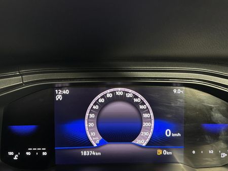 2025-Volkswagen-Polo-10-TSI_2