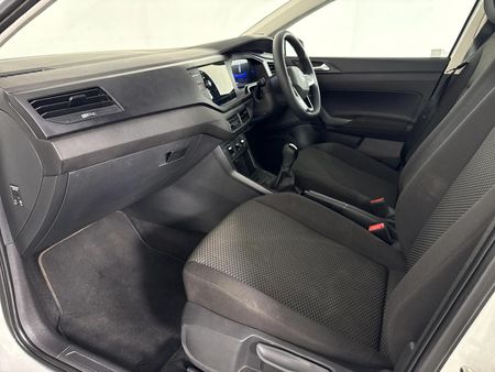2025-Volkswagen-Polo-10-TSI_8