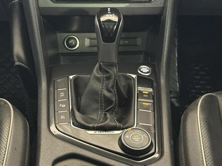 2022-Volkswagen-Tiguan-Allspace-20-TSI-R-Line-4Motion-DSG-Auto-162kw_9