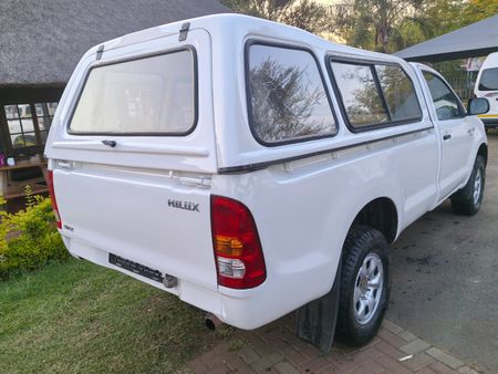 2009-Toyota-Hilux-25-D-4D_4