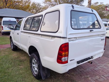 2009-Toyota-Hilux-25-D-4D_6