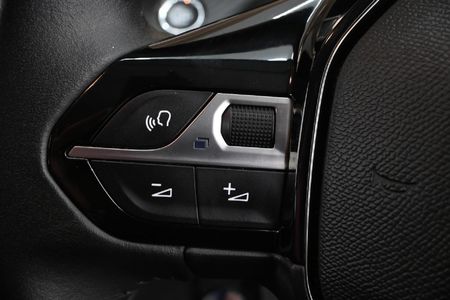 2022-Peugeot-208-12-Active_16
