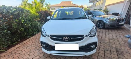 2025-Toyota-Vitz-10-XR_1