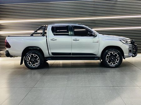 2019-Toyota-Hilux-28-GD-6-Raised-Body-Raider-Double-Cab_10