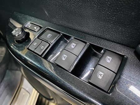 2019-Toyota-Hilux-28-GD-6-Raised-Body-Raider-Double-Cab_14