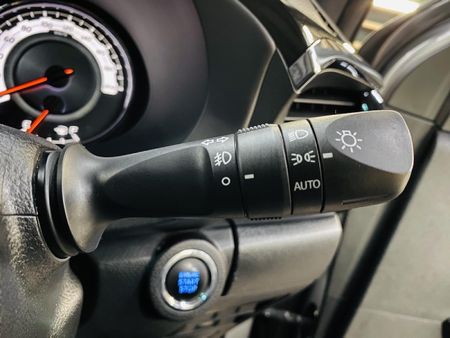 2019-Toyota-Hilux-28-GD-6-Raised-Body-Raider-Double-Cab_23