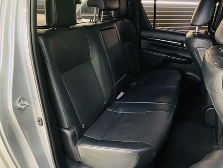 2019-Toyota-Hilux-28-GD-6-Raised-Body-Raider-Double-Cab_27