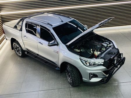 2019-Toyota-Hilux-28-GD-6-Raised-Body-Raider-Double-Cab_3