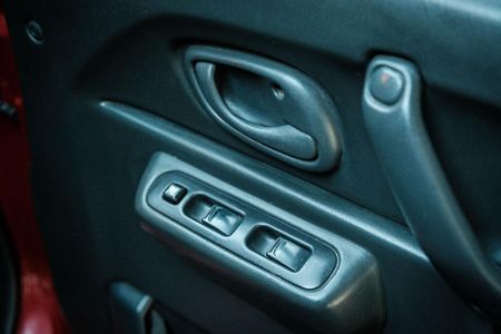 2014-Suzuki-Jimny-13_21