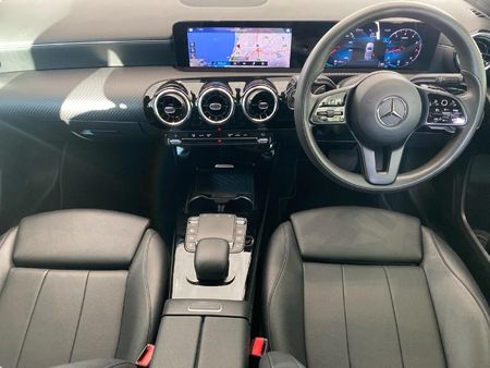2021-Mercedes-Benz-A-Class-A-200-Auto_10