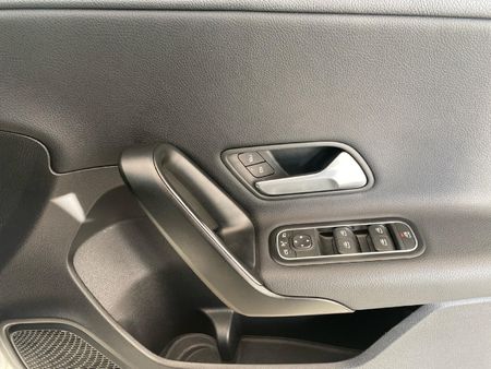 2021-Mercedes-Benz-A-Class-A-200-Auto_23