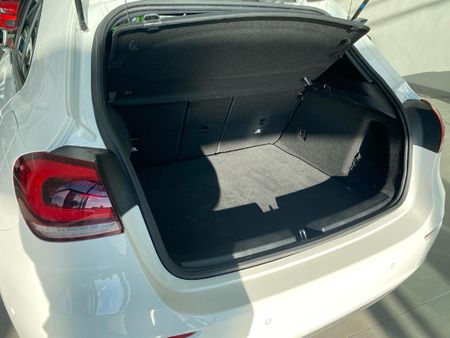 2021-Mercedes-Benz-A-Class-A-200-Auto_26