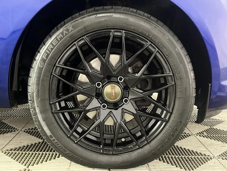 2017-Ford-Fiesta-10-EcoBoost-Trend-5-dr_5