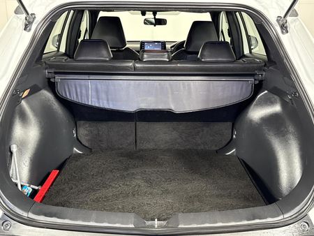 2022-Toyota-Corolla-Cross-18-XS-Hybrid_14