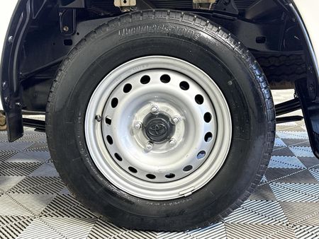 2018-Toyota-Hilux-24-GD-6-Raised-Body-SRX-Single-Cab_4