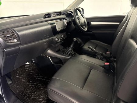 2018-Toyota-Hilux-24-GD-6-Raised-Body-SRX-Single-Cab_6