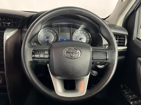 2017-Toyota-Fortuner-24-GD-6-Raised-Body_12