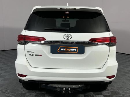 2017-Toyota-Fortuner-24-GD-6-Raised-Body_18