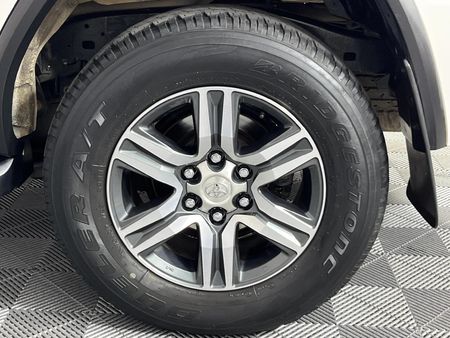 2017-Toyota-Fortuner-24-GD-6-Raised-Body_6