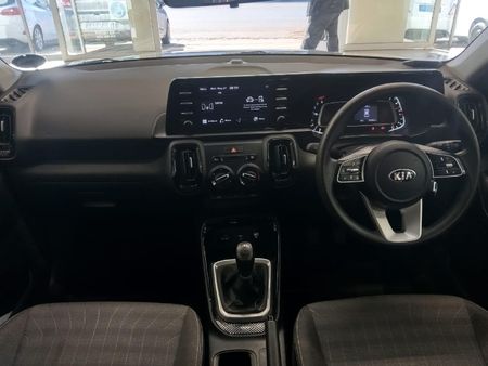 2021-Kia-Sonet-15-LX_6