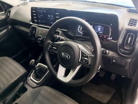 2021-Kia-Sonet-15-LX_7