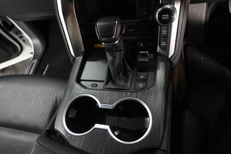 2026-Toyota-Land-Cruiser-300-V6-33D-GR-S_9
