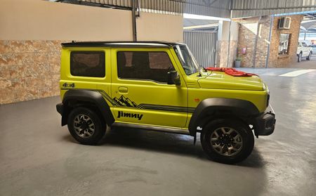 2022-Suzuki-Jimny-15-GLX-Auto_2