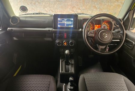 2022-Suzuki-Jimny-15-GLX-Auto_7