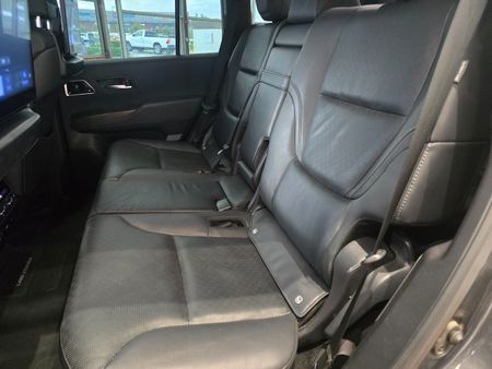 2024-Toyota-Land-Cruiser-300-V6-33-D-ZX_12