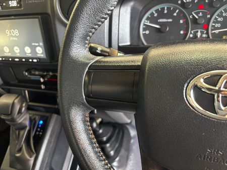 2025-Toyota-Land-Cruiser-79-28GD-6-Single-Cab_10