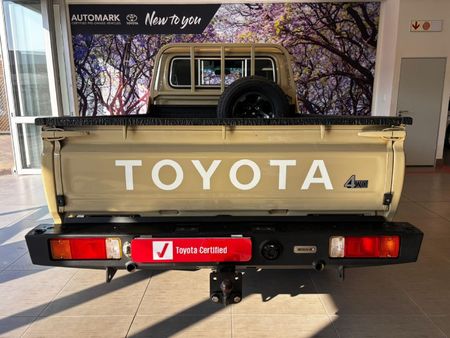 2025-Toyota-Land-Cruiser-79-28GD-6-Single-Cab_5
