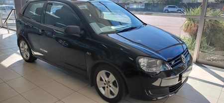 2013-Volkswagen-Polo-Vivo-16-GT-3-dr_0