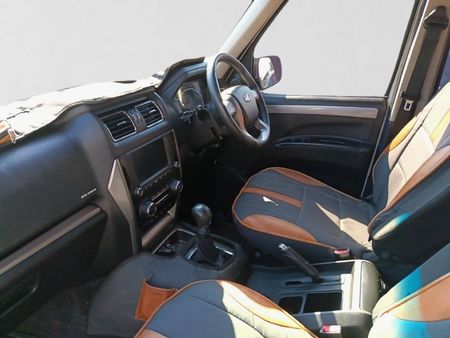 2021-Mahindra-Pik-Up-22-mHawk-S11-Dusk-4x4-Auto-Double-Cab_17